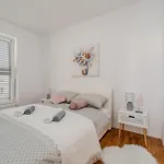 Perla * Ζαντάρ
