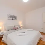 Perla Ζαντάρ